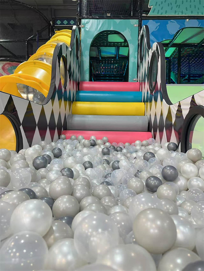 Custom themed playground manufacturer Custom themed playground manufacturer