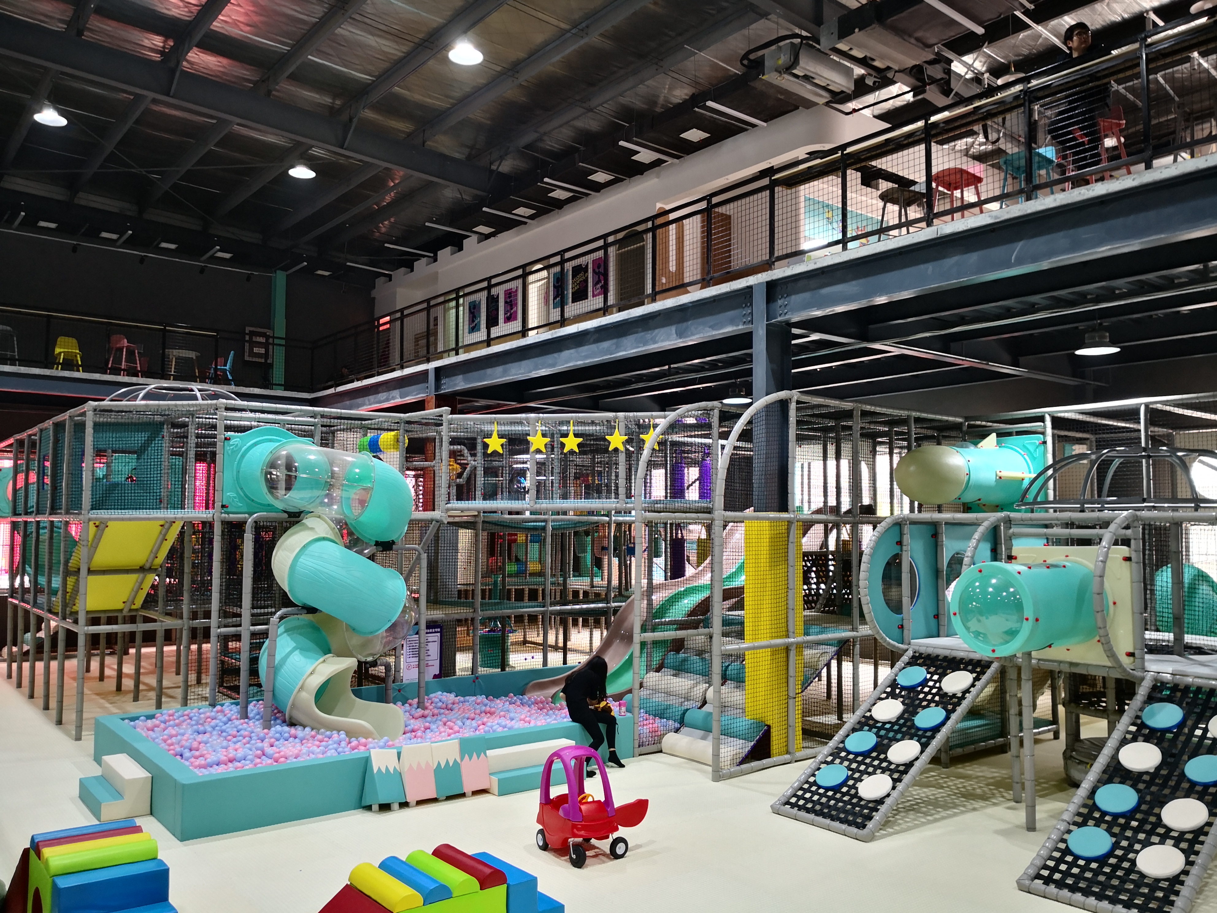 indoor playground 
