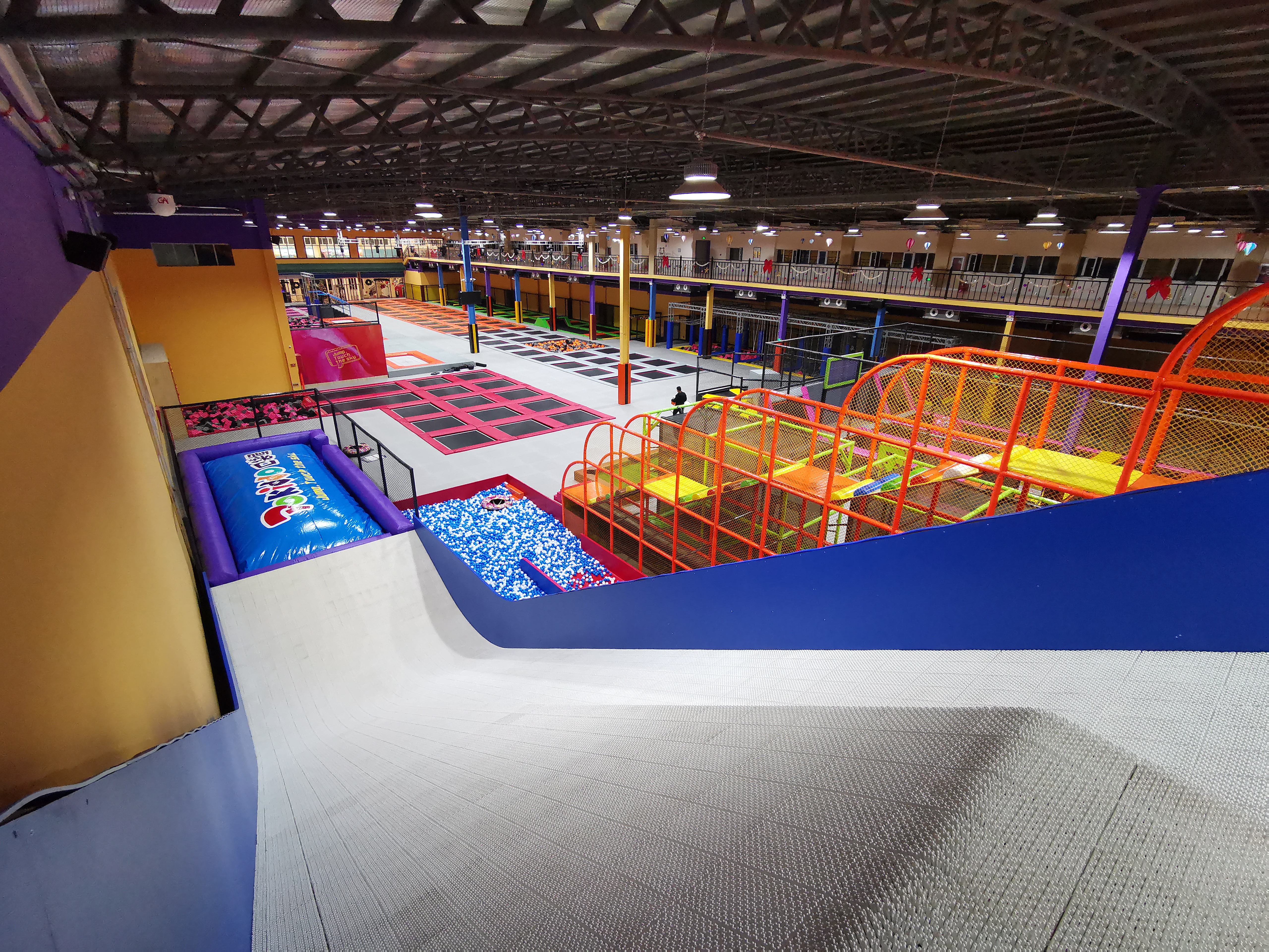 indoor trampoline park factory