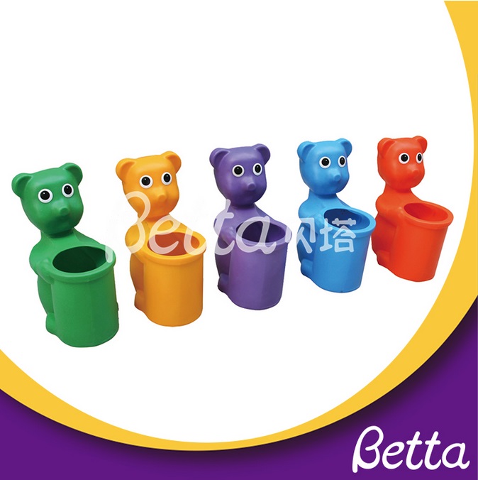 Bettaplay Custom made outdoor playground animal bear shape outdoor waste bin.jpg
