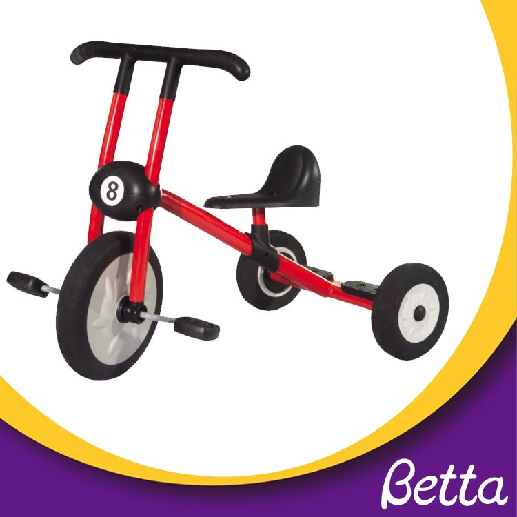 Small Three Wheels Tricycle