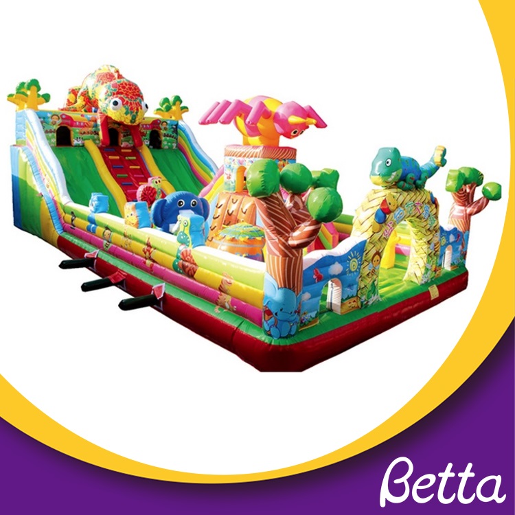Bettaplay Large inflatable bounce castle