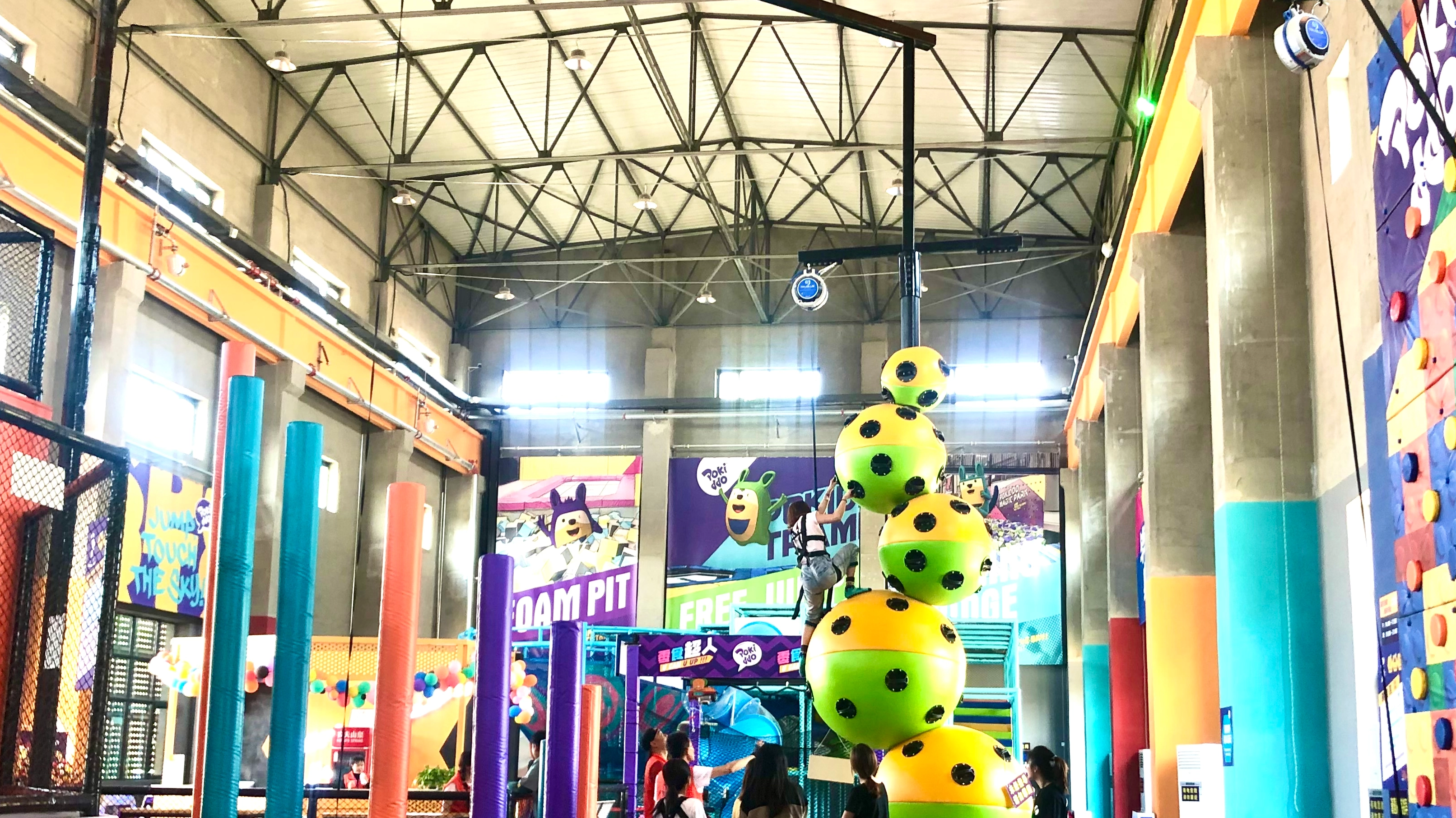 Pokiddo 1700 ㎡ قضية امتياز Sports Indoor Playground Park في Gansu Jiuquan 1969 Sports Factory 
