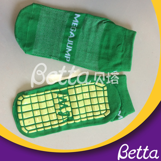 2019 High Quality Polyester Anti-skid Trampoline Socks with Grip